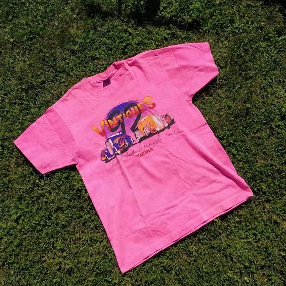 Hurry! Store Close Next Week!!💕Vintage Neon Pink YAKIMA VINTIQUES T💕 - Picture 1 of 3